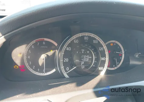 2014 Honda Accord Lx z USA, uszkodzony, nr VIN 1HGCR2F38EA233823